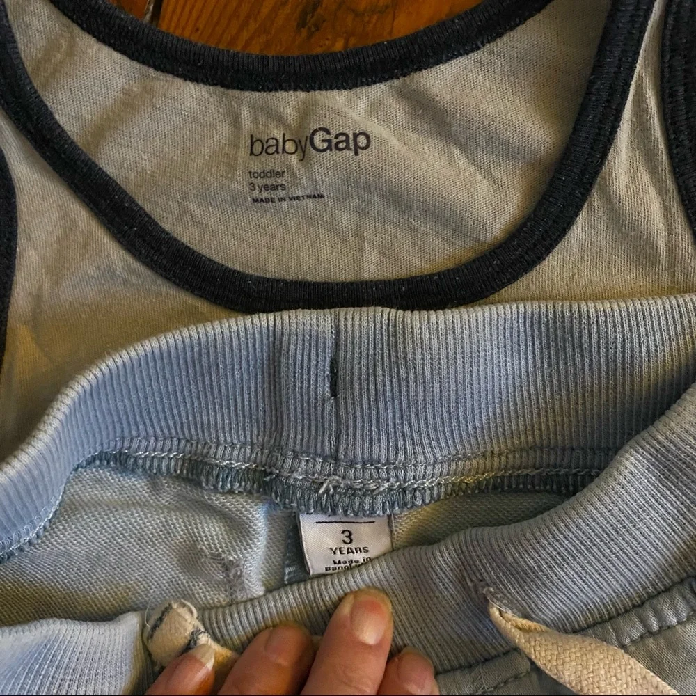 Gap Grey Graphic Tank & Light Jean Shorts Size 3T